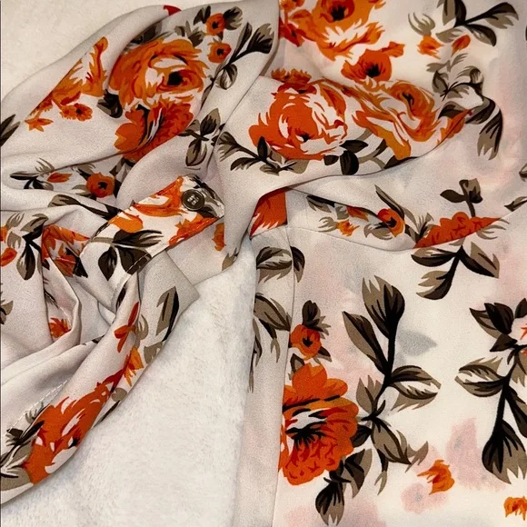 NY Collection Woman Orange Floral Button Up Mandarin Collar Blouse Size 2X - Picture 3 of 5